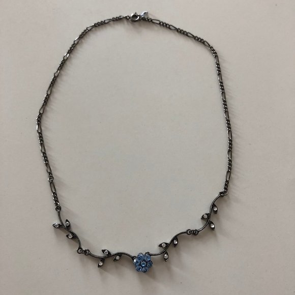 Metal Necklace with Blue and Cubic Stones - Picture 4 of 7